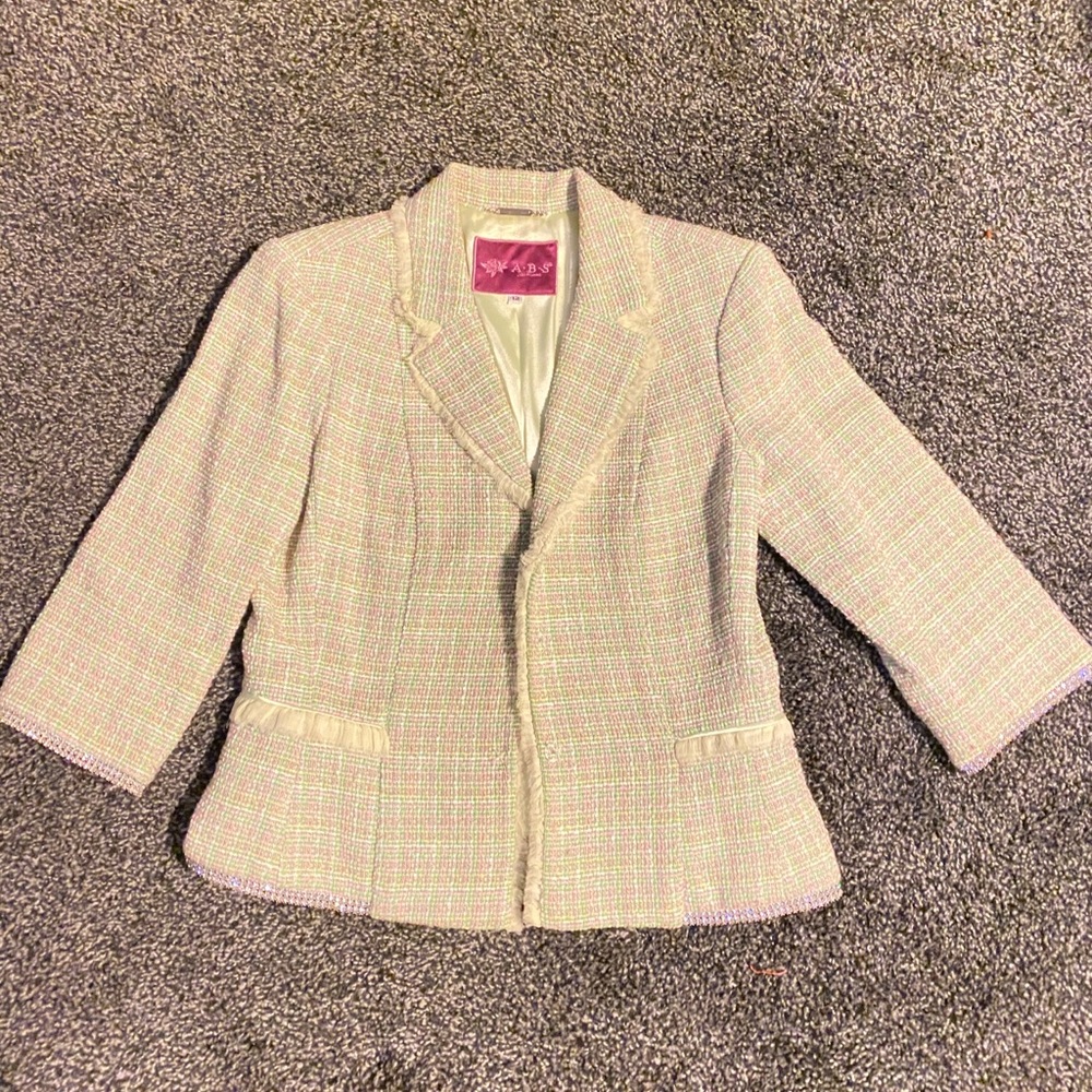 GREEN BLAZER